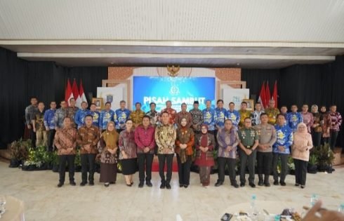 Bupati OKI Terima Bantuan Darurat Banjir Senilai Rp. 395,4 Juta dari BNPB RI