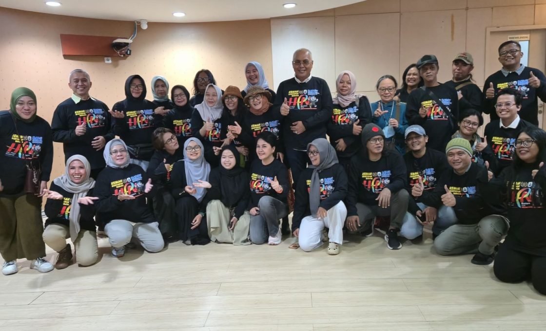 Ketua Umum PWI Pusat Lepas Peserta Kemah Budaya Wartawan