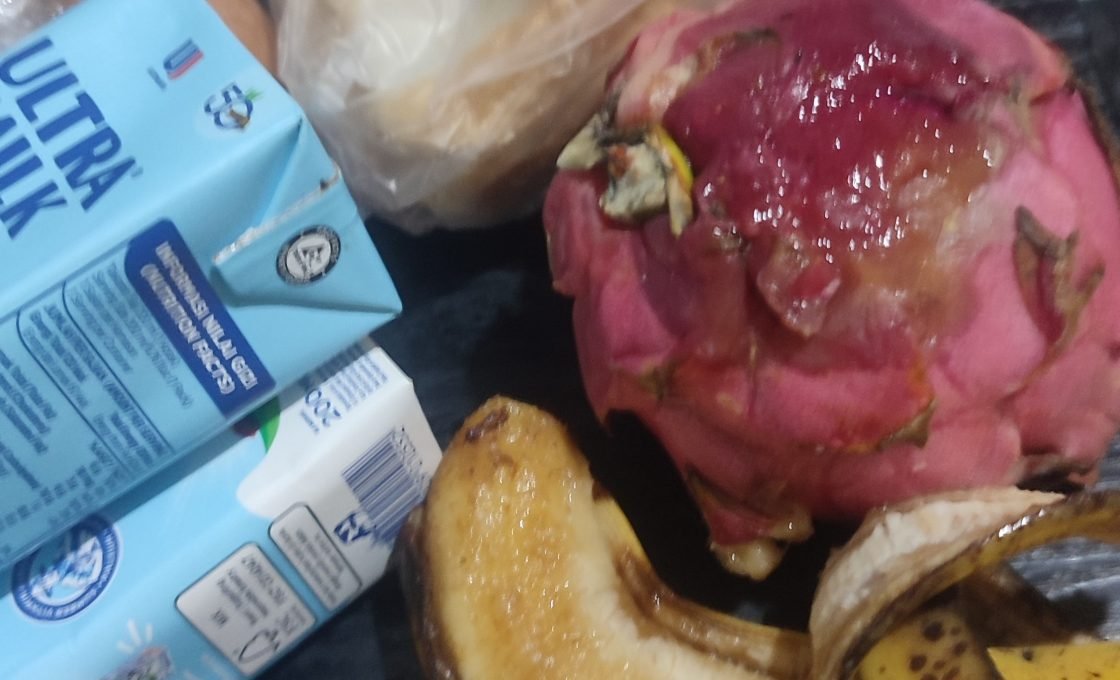 Buah – Buahan Busuk Jadi Menu MBG Ibu Menyusui