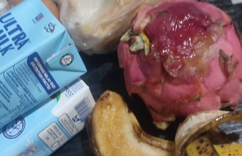 Buah – Buahan Busuk Jadi Menu MBG Ibu Menyusui