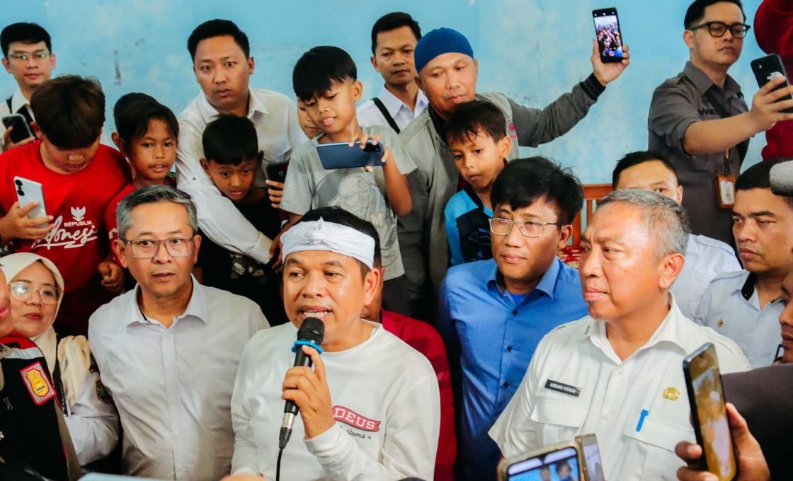 Gubernur Jawa Barat Dedi Mulyadi Pastikan 250 KK Korban Banjir Ciamis Akan Terima Bantuan @ Rp. 5 juta