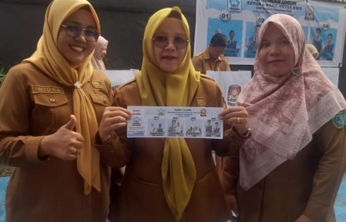 Seluruh Warga Sekolah Berpartisipasi dalam Pemilihan Ketua OSIS SMPN 1 Tanjung Raja