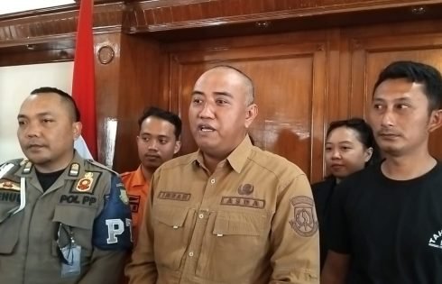 Gaji Tak Kunjung Dibayarkan, Puluhan P3K Paruh Waktu Datangi Balaikota Sukabumi