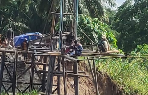 Pemkab Ogan Ilir Tangani Darurat Jembatan Putus Lubuk Rukam – Muara Kumbang