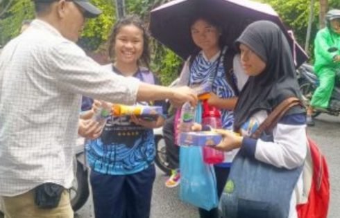 Jum’at Berkah HPN PWI 2026 Kota Depok, PERS Berbagi, Umat Senang