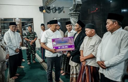 Gelar Tarawih Keliling, Bupati Ciamis Angkat Isu Moral dan Tantangan Digitalisasi
