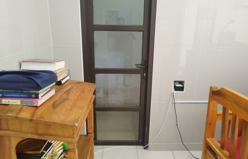 Isi Kotak Amal Mesjid Nurul Iman, Raib Di Kuras Maling