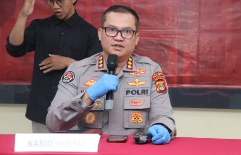 Kapolres Muba Kawal Penguraian Macet Jalintim, Polda Sumsel Pastikan Arus Mudik Tetap Bergerak