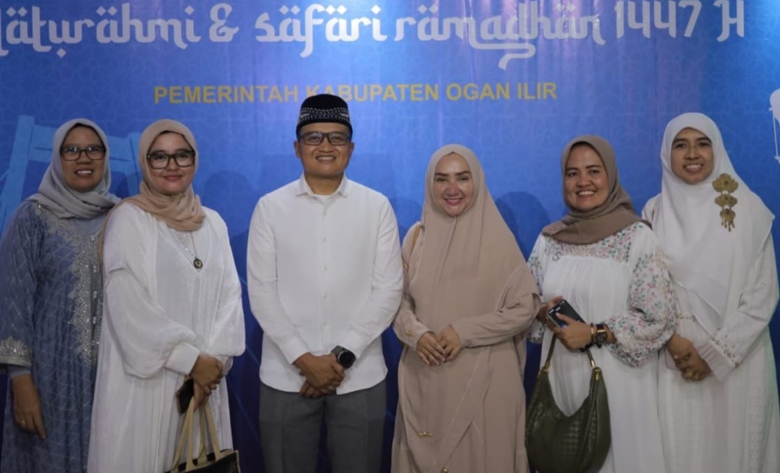 Pererat Silaturahmi, Dandim 0402/OKI Bersama Ketua Persit KCK Hadiri Safari Ramadhan Pemkab. Ogan Ilir