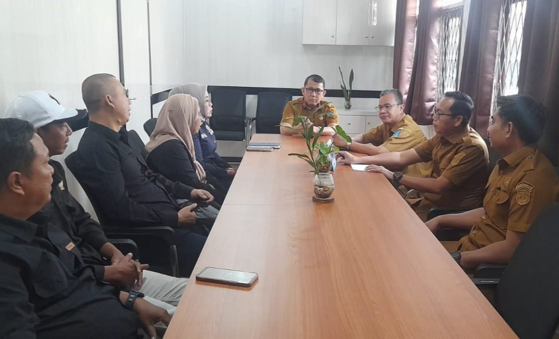 DPD UMKM Rakyat Indonesia Audiensi dengan Disnakertrans Ogan Ilir Bahas Kolaborasi Pelatihan Kerja
