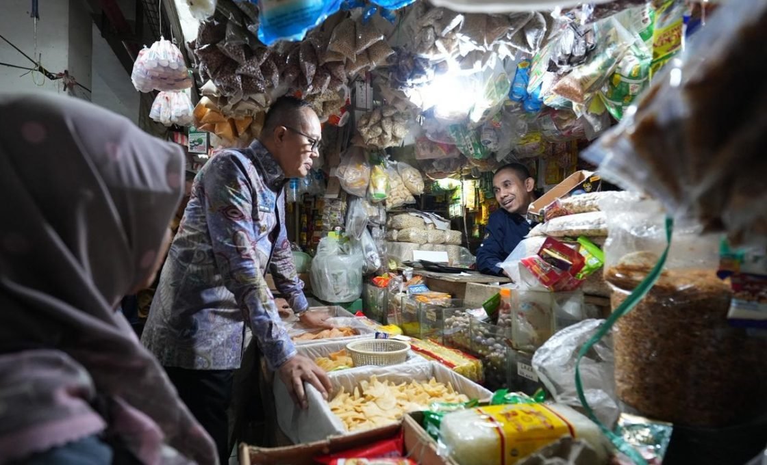 Wali Kota Sukabumi Pantau Harga Bapokting di Pasar Tradisional dan Modern Jelang Idul Fitri 1447 H