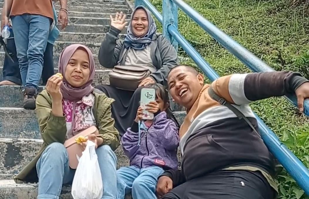 Usai Idul Fitri Destinasi Wisata Kawah Gunung Galunggung Diserbu Pengunjung