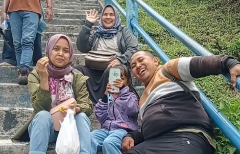 Usai Idul Fitri Destinasi Wisata Kawah Gunung Galunggung Diserbu Pengunjung