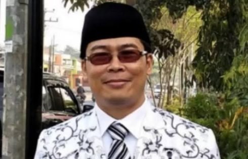Guru Hebat Versi Herman Suryatman