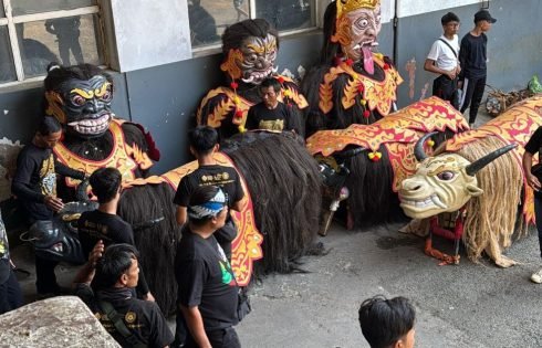 Ciamis Tampil Memukau di Gebyar Pesona Budaya Garut 2026 Lewat Helaran Munding Ki Bowang