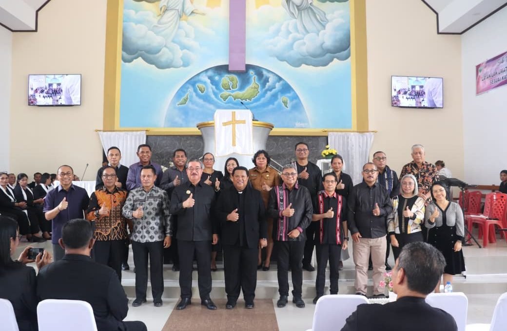 Rayakan Paskah di Suli Banda, Gubernur Maluku Ajak Jemaat Perkuat Persaudaraan, dalam keluarga sebagai Fondasi Iman dan Kesejahteraan