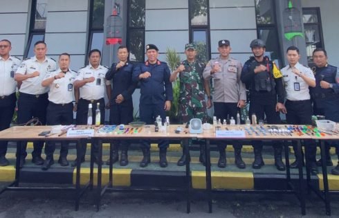 Tak Lagi Kedapatan Handphone Saat Razia Gabungan, Lapas Garut Sita Sejumlah Barang Terlarang Hingga Pastikan Zero Narkoba