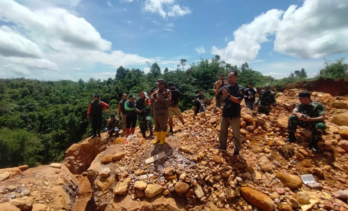Tim Gabungan ESDM Jabar Tertibkan Tambang Emas Ilegal di Lengkong, Diduga Cemari Sungai Cidadap