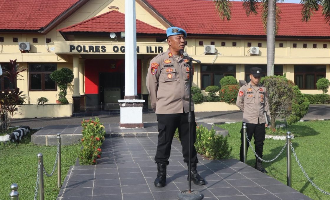 Kasie Propam Polres Ogan Ilir Pimpin Apel Pagi, Tekankan Etika Bermedia Sosial Bagi Personel