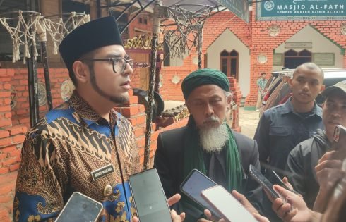 Wakil Wali Kota Sukabumi Lepas 55 Maha Santri Al Fath Bekerja ke Luar Negeri