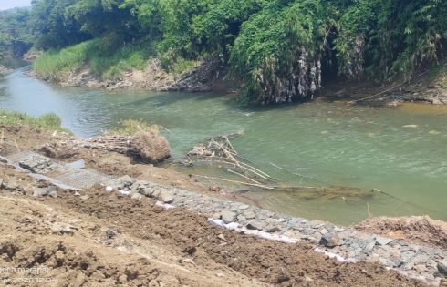 Tebing Sungai Desa Caruy Diperkuat Bronjong dari BBWS Citanduy