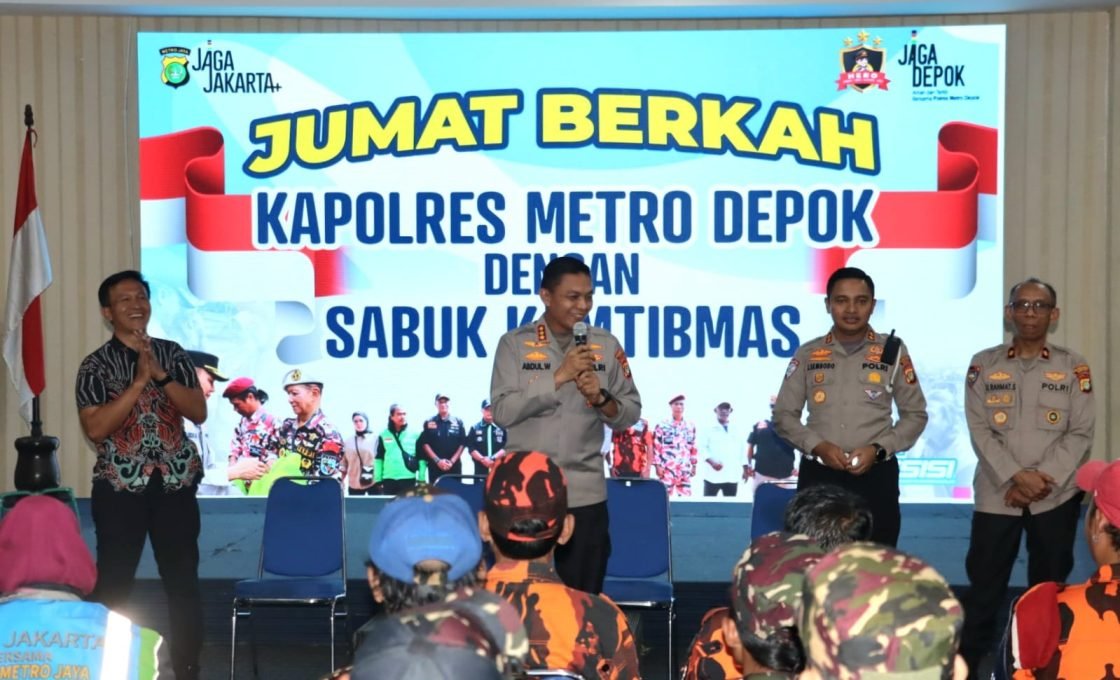 Jum’at Berkah Polrestro Depok, Bantu Ojol dan Potmas, Perkuat Sinergitas Kamtibmas