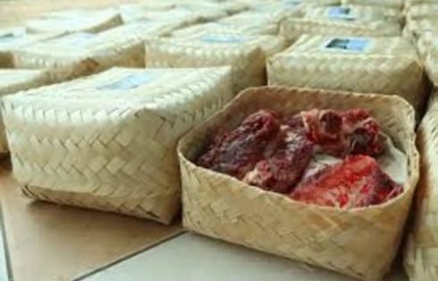 Kurangi Sampah Plastik, Walikota Cimahi Imbau Pembagian Daging Kurban Gunakan Besek Bambu