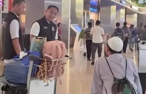 Polisi dan Imigrasi Gagalkan Keberangkatan Puluhan Calon Jemaah Haji Non Prosedural
