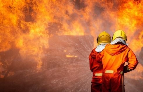 Gudang Kimia di Kalideres Terbakar Hebat, Ledakan Beruntun Gegerkan Warga