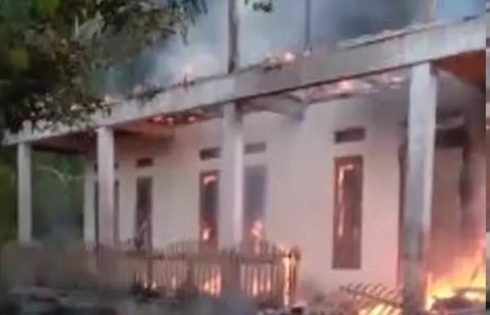 Kobaran Api Luluhlantakkan Ponpes Nurul Iman di Tegalbuleud, Madrasah dan Kobong Santri Hangus