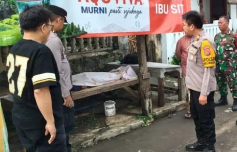 Warga Kp. Bungbulang Digegerkan Dengan Penemuan Mayat Di Pinggir Jalan Sarasa