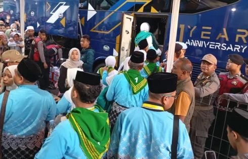439 Calon Haji Ciamis Kloter Pertama Diberangkatkan via Kertajati