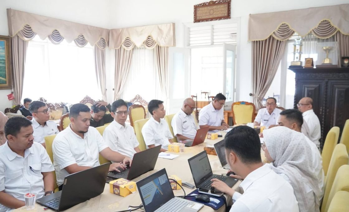 Sekda Targetkan Sukabumi Masuk 20 Besar Nasional Penilaian Kinerja PTSP