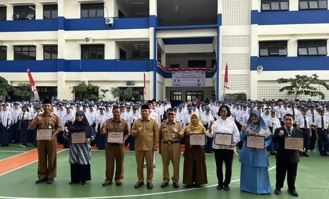 Tujuh Sekolah Unggulan Depok Raih Penghargaan Wali Kota Usai Sabet Skor Rapor Pendidikan Tertinggi 2025