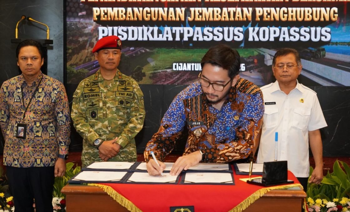 Pemkab. KBB Teken Kerjasama Pembangunan Jembatan Penghubung Dengan Pusdiklatpassus Kopassus