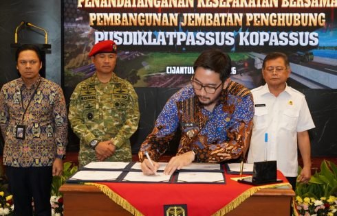 Pemkab. KBB Teken Kerjasama Pembangunan Jembatan Penghubung Dengan Pusdiklatpassus Kopassus