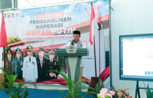 Bupati Ciamis, Herdiat Sunarya Resmikan Koperasi Desa Merah Putih