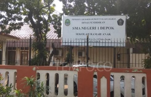 SPMB Sekolah Maung SMAN 1 Depok Terkendala Sistim, Pendaftar Masih Antre Verifikasi