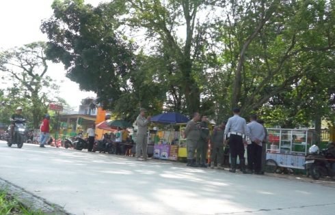 Satpol PP dan Dishub Tertibkan Parkir Liar di Depan RSUD Palabuhanratu
