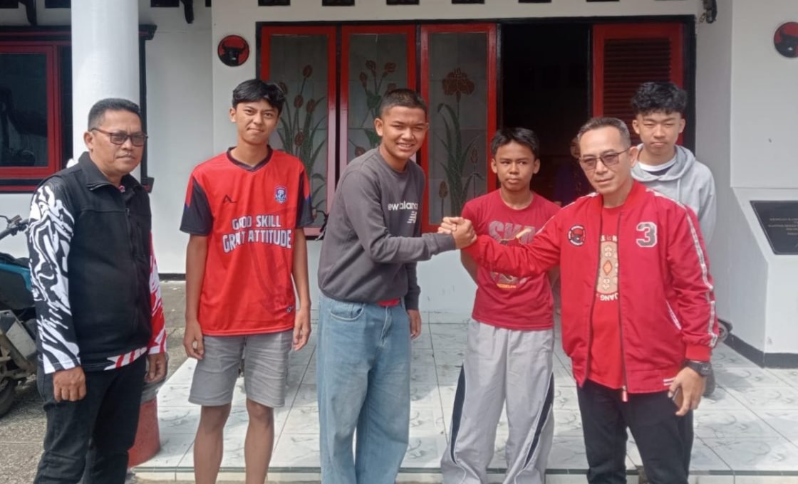 Empat Atlet Muda Kota Sukabumi Dilepas DPC PDI Perjuangan untuk Ikuti Seleksi Soekarno Cup