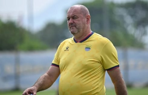 Persib Hadapi Ujian Berat di Markas PSM, Bojan Hodak Absen Dampingi Tim