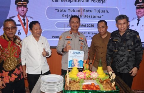 Aksi Doa Bersama dan Potong Tumpeng Polres Ogan Ilir, Pemerintah Daerah dan Serikat Buruh Warnai Peringatan May Day di Ogan Ilir