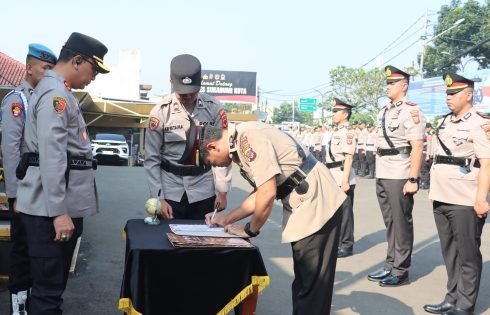 Polres Sukabumi Kota Rotasi Sejumlah Pejabat Strategis Dan Kapolsek