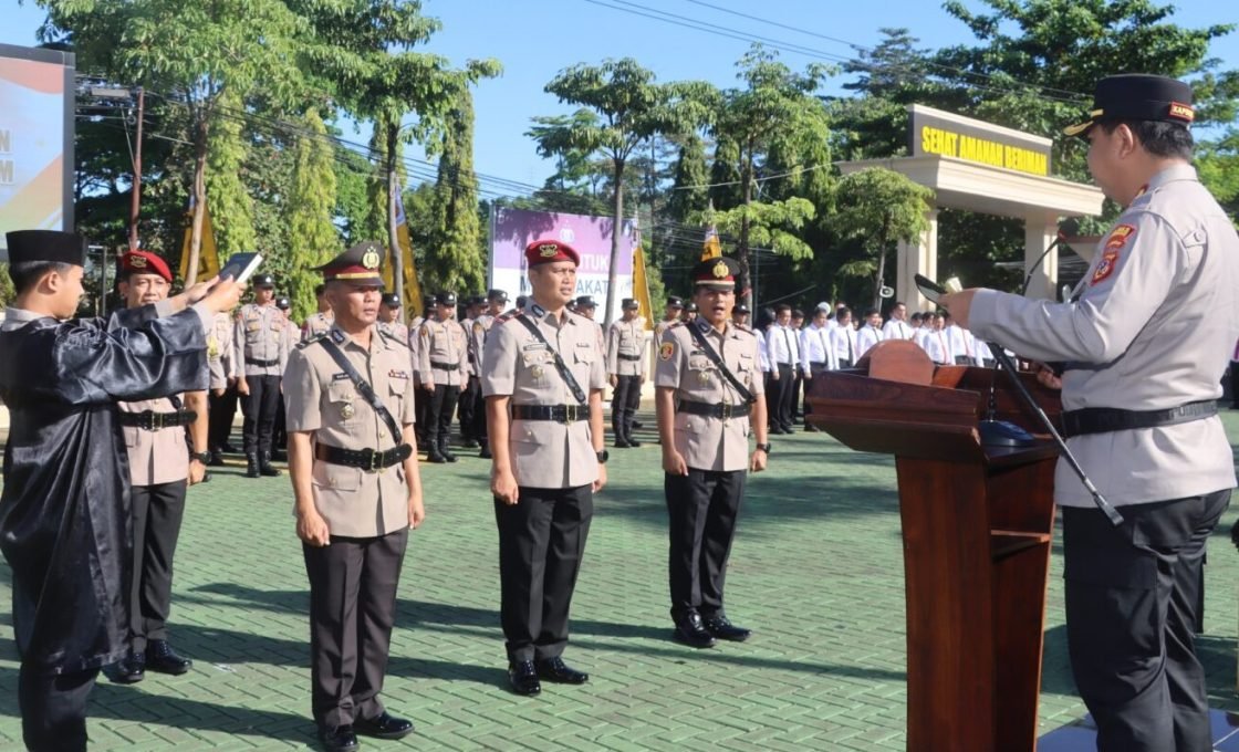 Polres Sukabumi Gelar Sertijab Pejabat Utama dan Kapolsek, AKBP Samian Tekankan Profesionalisme
