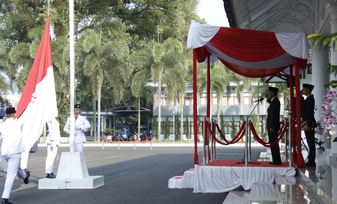 Bupati Ciamis Herdiat Sunarya Pimpin Upacara Harkitnas ke-118