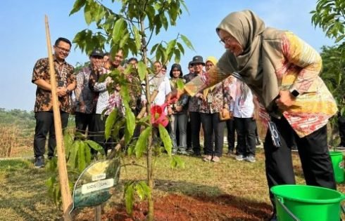 UIII Dinilai Memenuhi Syarat Jadi Taman Kehati, Plt. Kepala DLHK Depok, Reni Siti Nuraini Sambut Positif