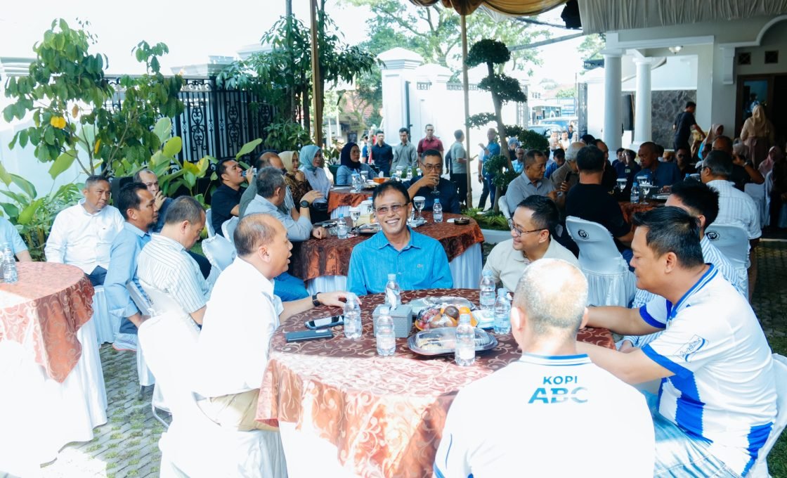 Bupati Ciamis, Herdiat, “Kafe di Ciamis Gunakan Kopi Lokal Asli Daerah”