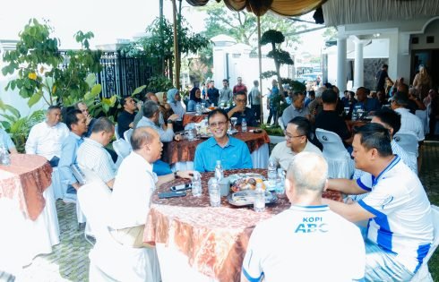 Bupati Ciamis, Herdiat, “Kafe di Ciamis Gunakan Kopi Lokal Asli Daerah”