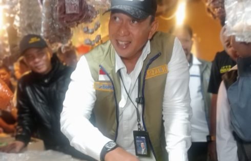 Minyakita dan Beras SPHP Dipastikan Aman, Dirut Bulog Monitoring Pasar Cisaat