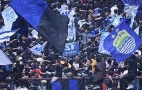 Persib Kena Sanksi AFC, Manajemen Soroti Ulah Oknum Suporter